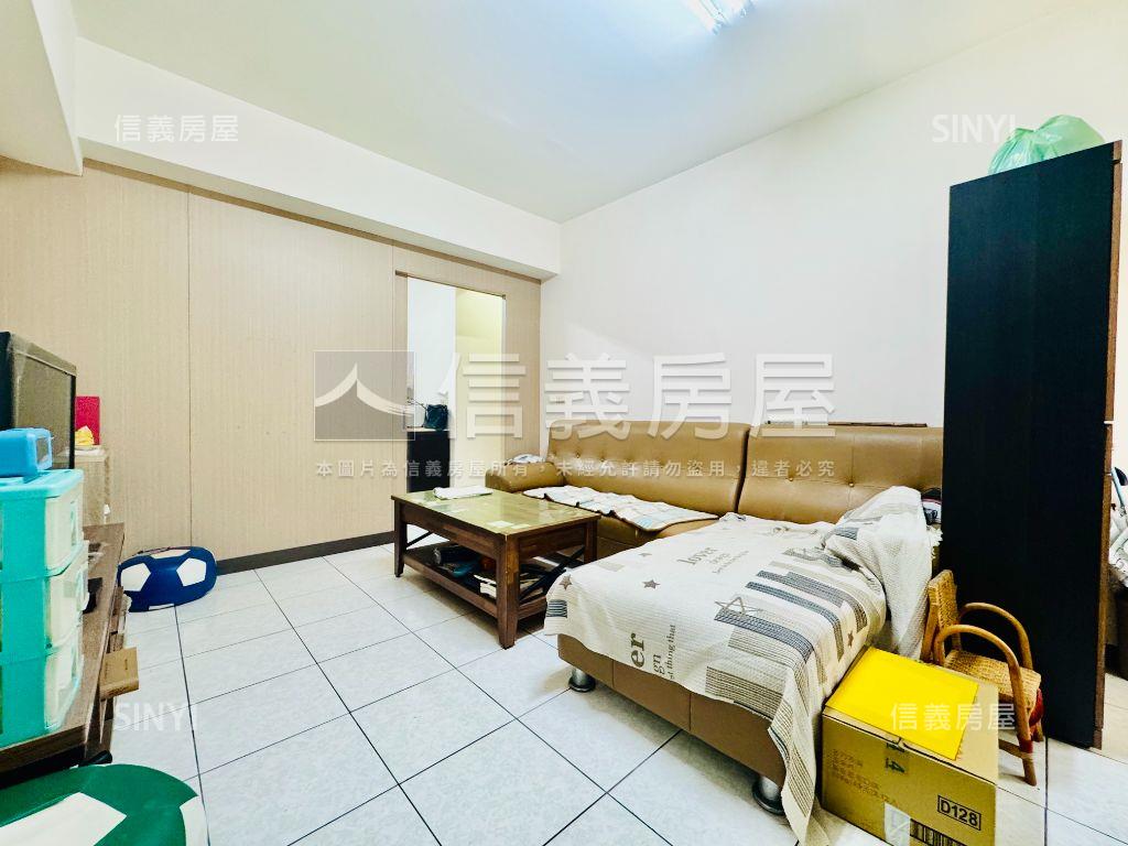 稀有釋出✨一樓三房附車位房屋室內格局與周邊環境