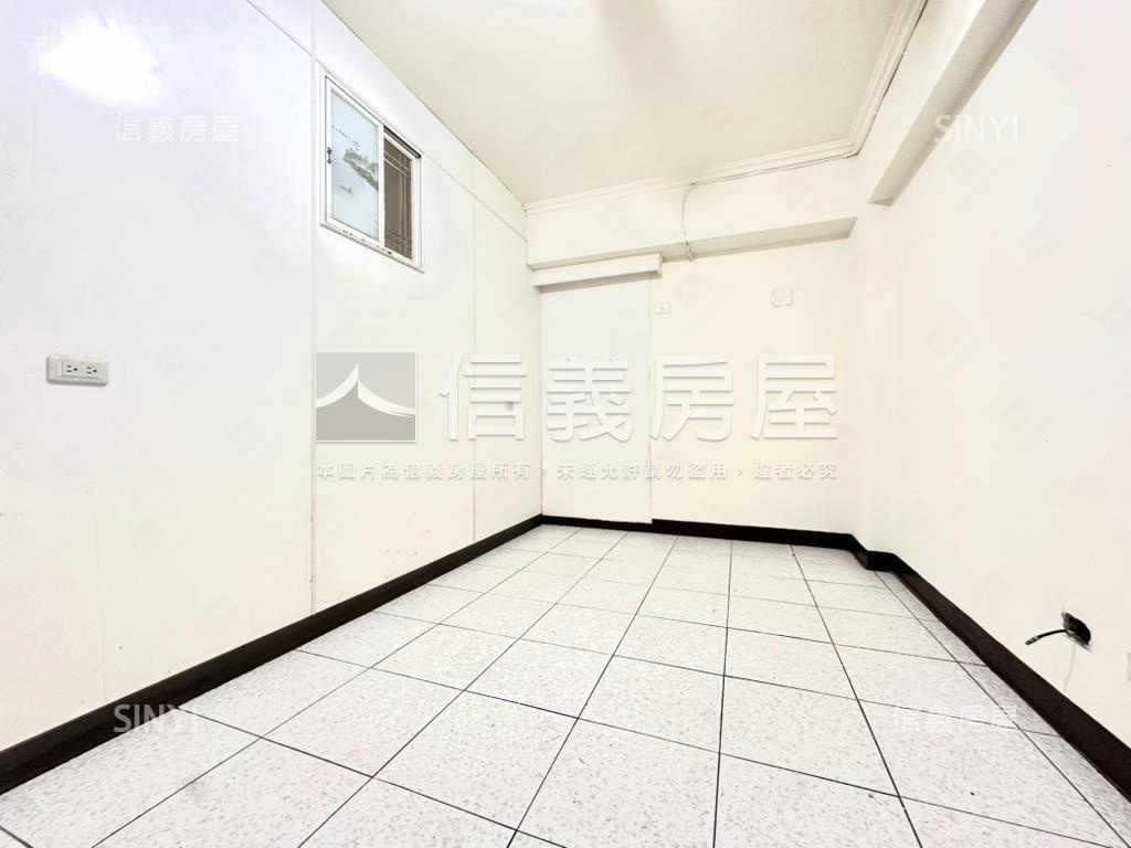 迴龍捷運四房大空間房屋室內格局與周邊環境