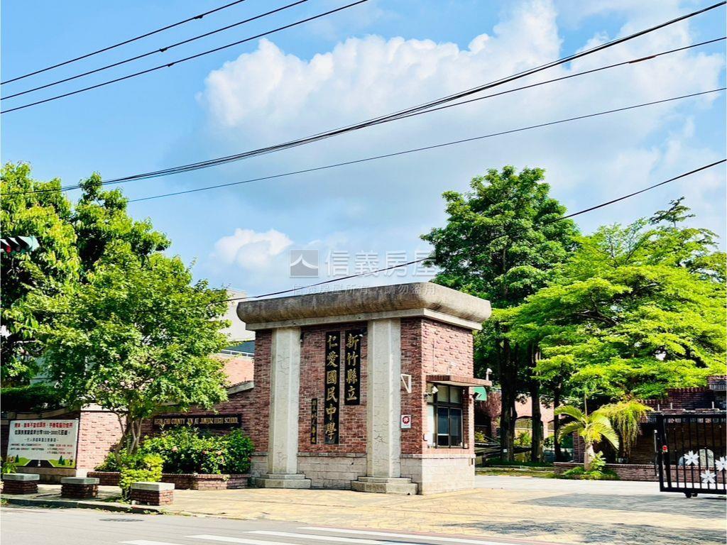 椰林首選三㊝金雞母房屋室內格局與周邊環境