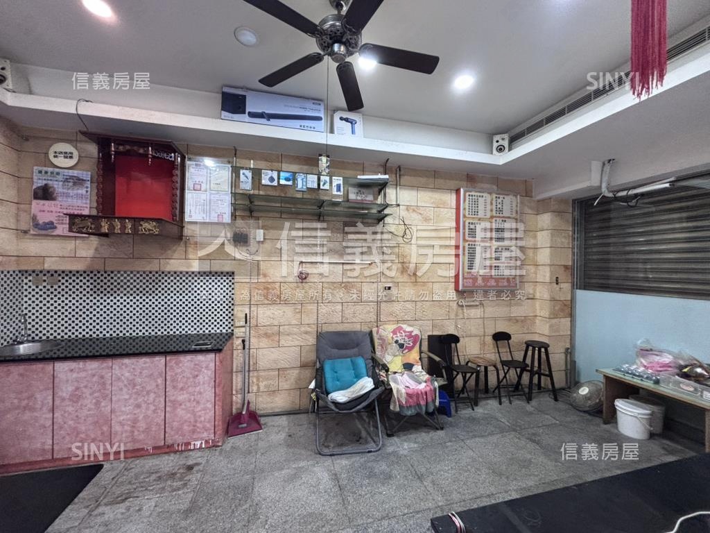 中榮街金店面房屋室內格局與周邊環境
