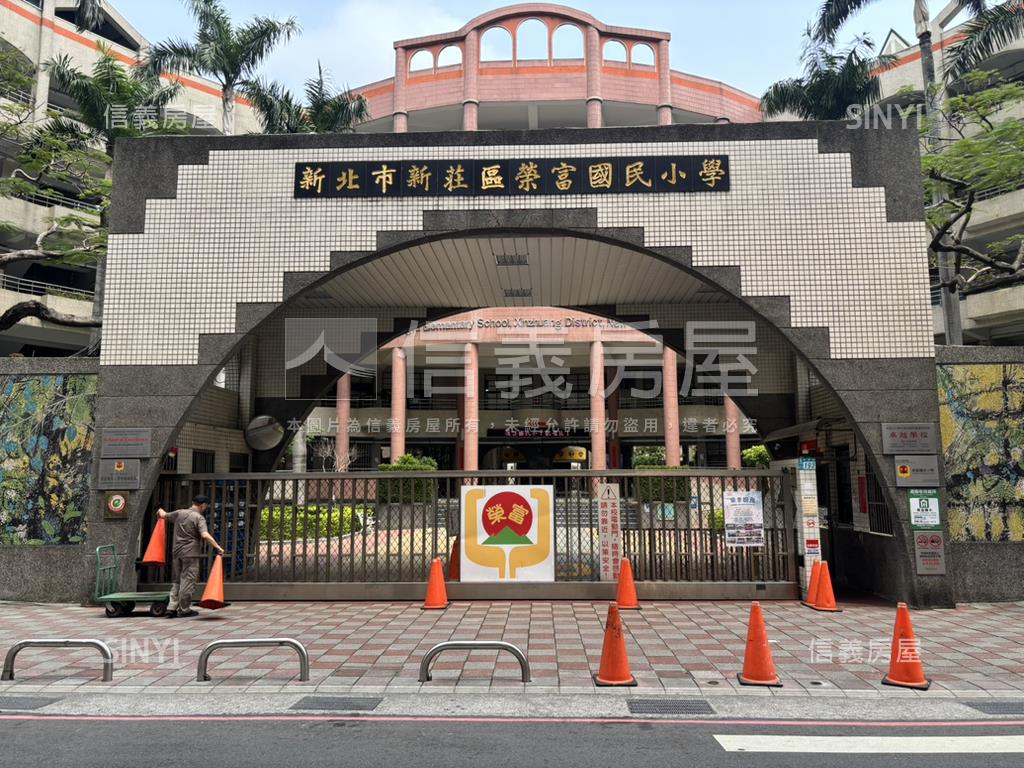 中榮街金店面房屋室內格局與周邊環境