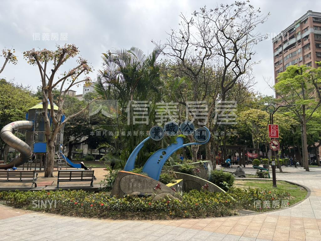 中榮街金店面房屋室內格局與周邊環境