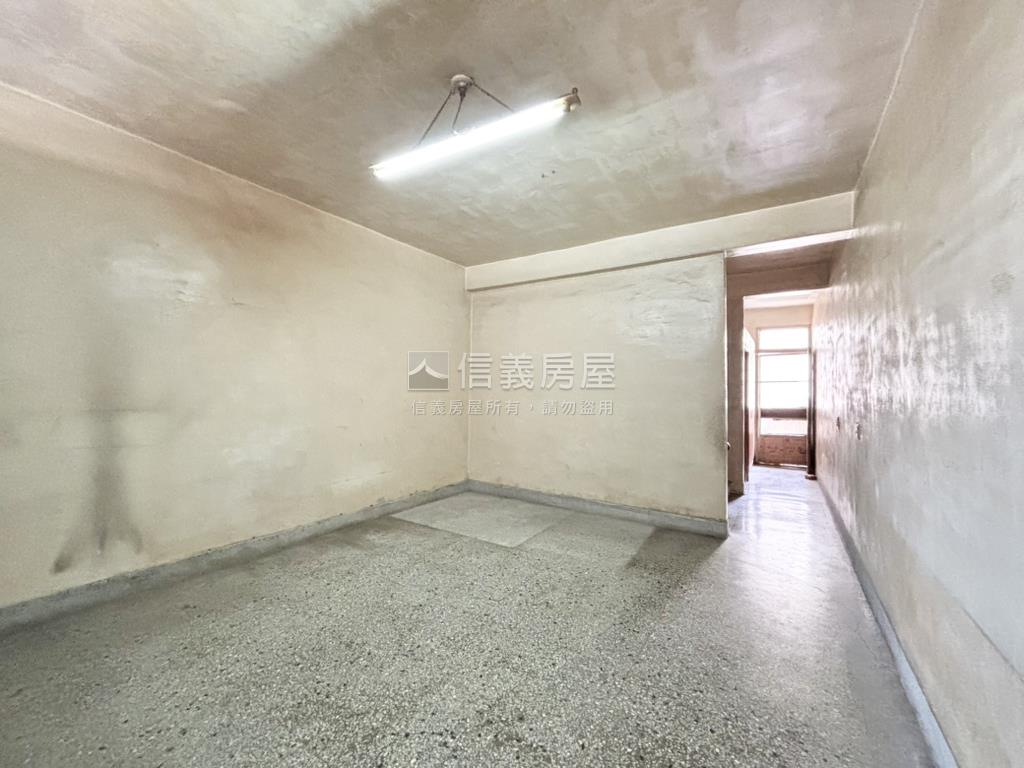 低總價學區旁活路孝親透天房屋室內格局與周邊環境