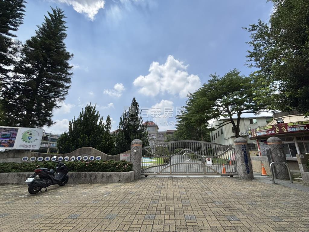 低總價學區旁活路孝親透天房屋室內格局與周邊環境
