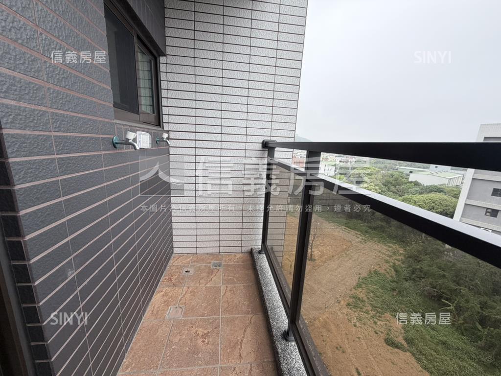 大金囍次頂樓新兩房雙衛浴房屋室內格局與周邊環境