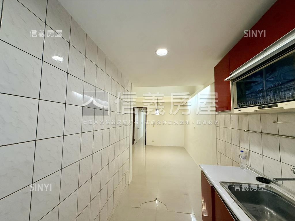 面公園‧綠意樹景三樓房屋室內格局與周邊環境