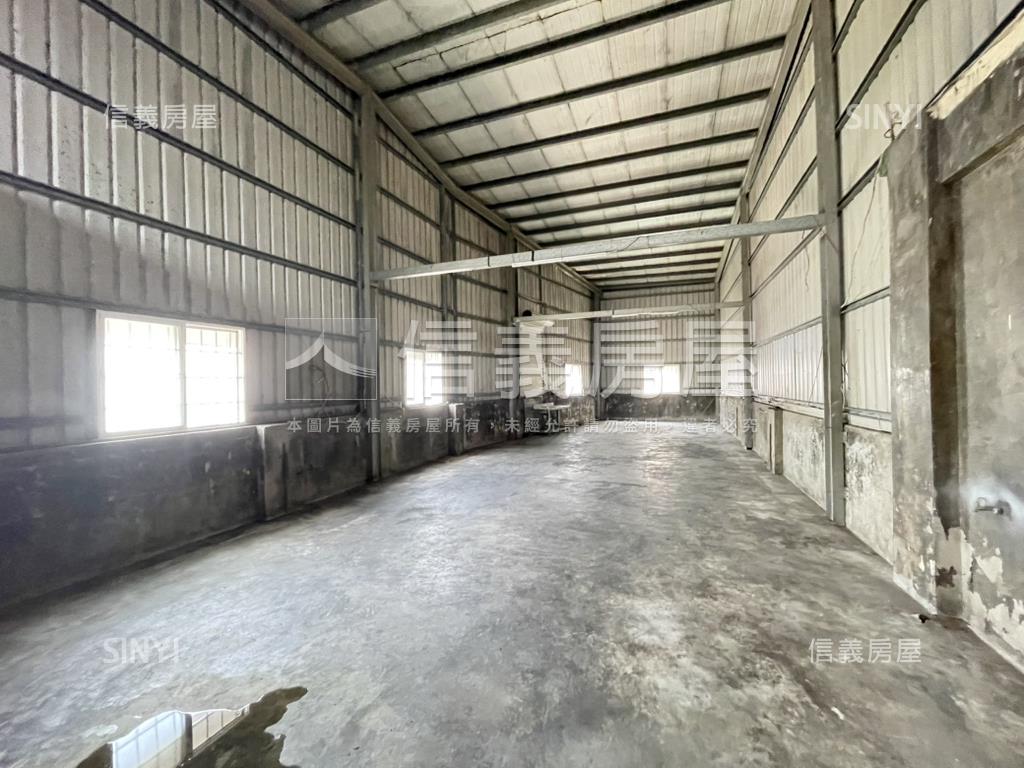 全聯旁約４２地坪角窗店面房屋室內格局與周邊環境