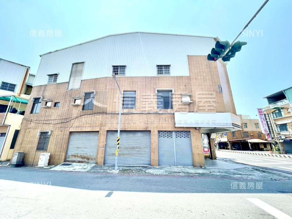 全聯旁約４２地坪角窗店面房屋室內格局與周邊環境