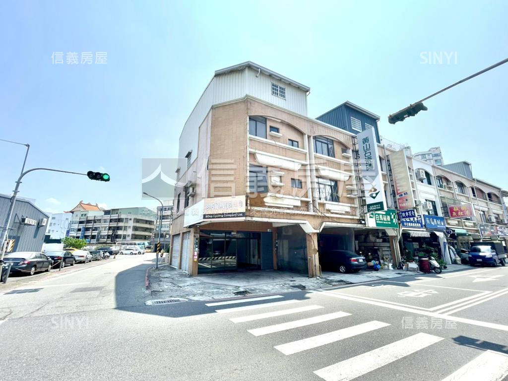 全聯旁約４２地坪角窗店面房屋室內格局與周邊環境