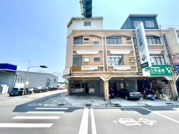 全聯旁約４２地坪角窗店面