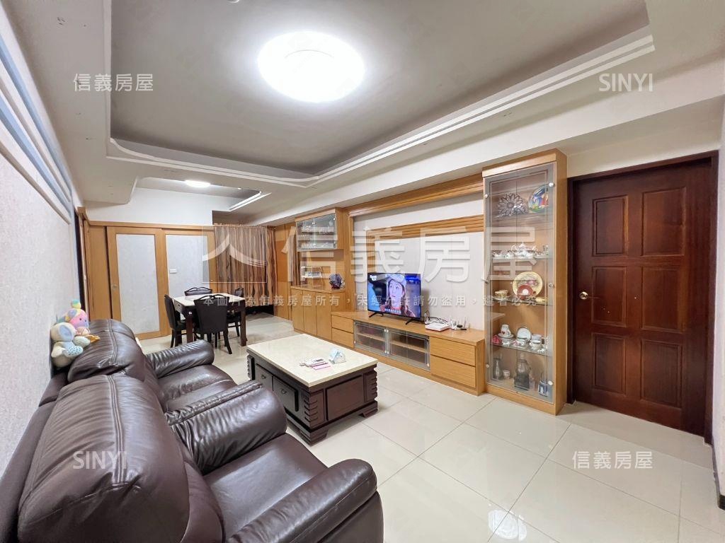 【巴黎世紀】低總價三房房屋室內格局與周邊環境