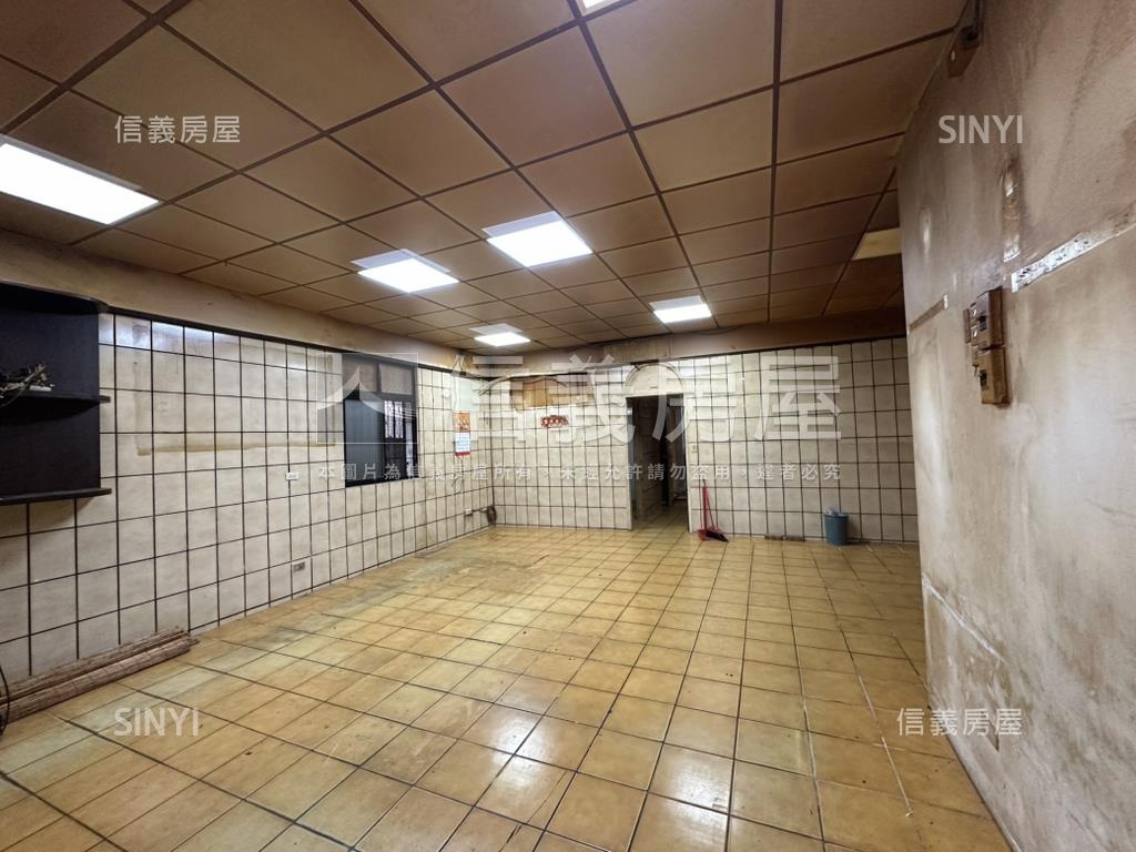 民義三角窗面寬金店面房屋室內格局與周邊環境