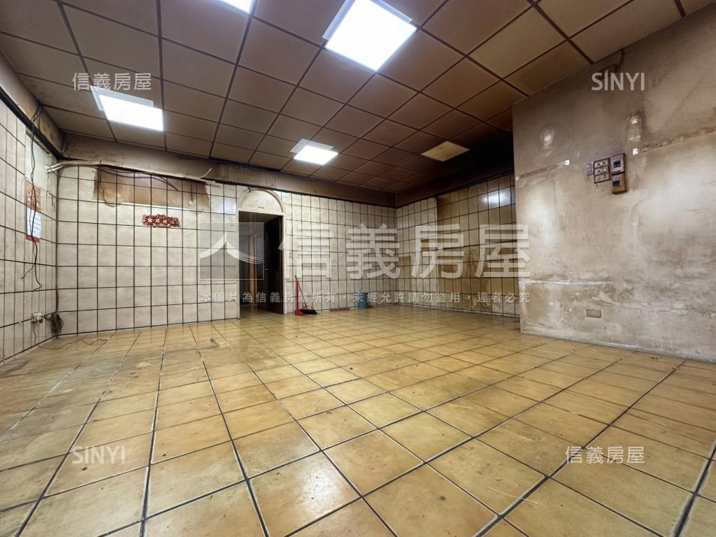 民義三角窗面寬金店面房屋室內格局與周邊環境