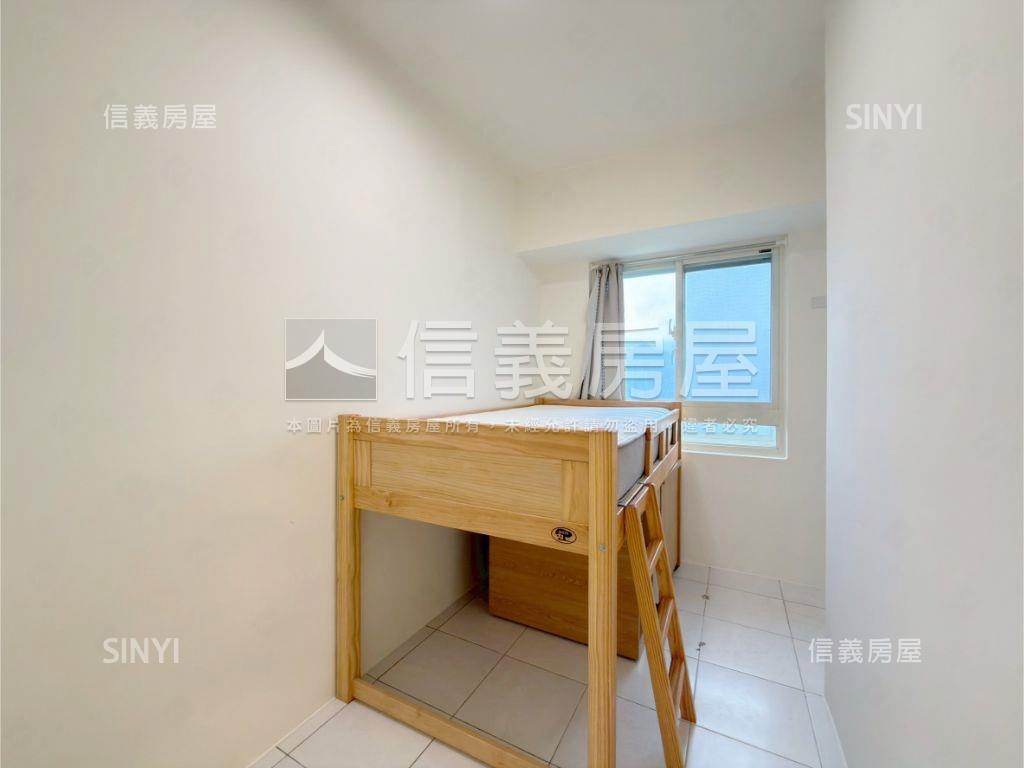 摩天鎮高樓溫馨美三房車位房屋室內格局與周邊環境