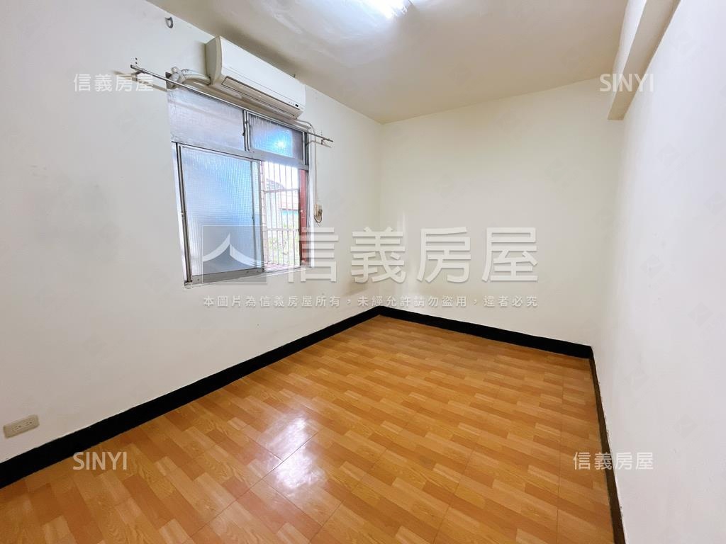 近捷運黃金３樓房屋室內格局與周邊環境