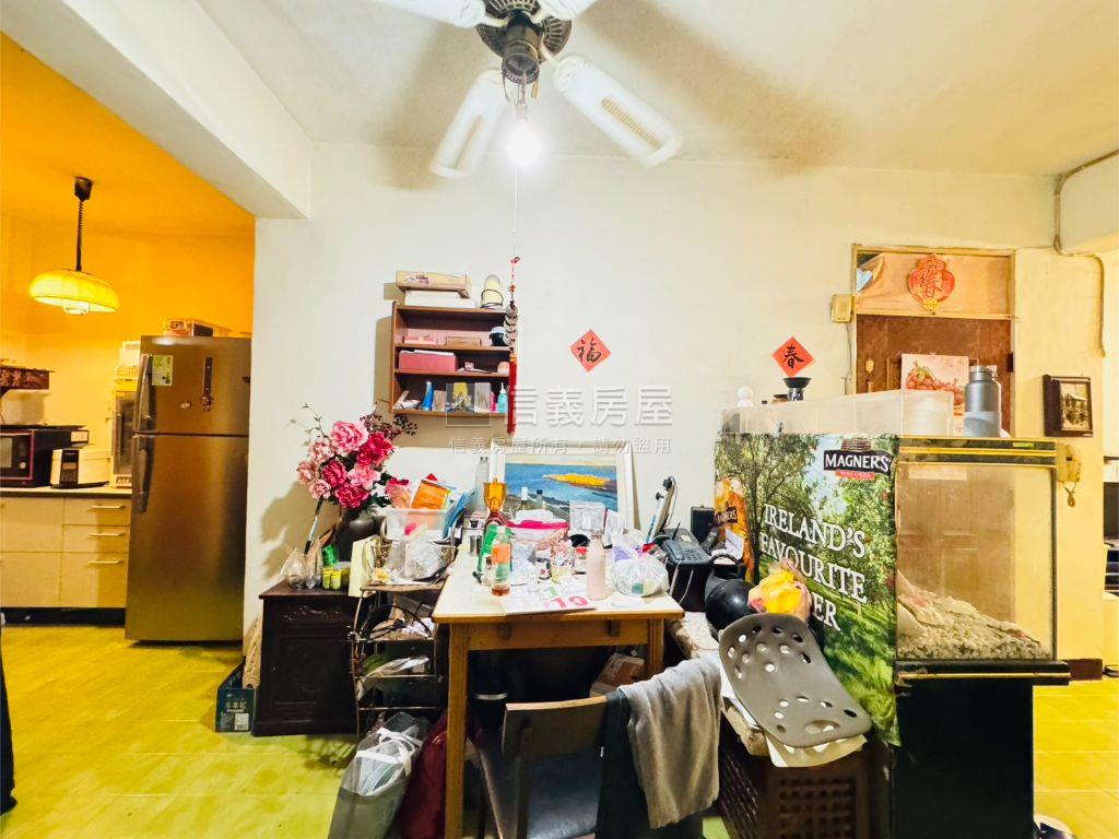 右岸北三面採光３房美寓房屋室內格局與周邊環境