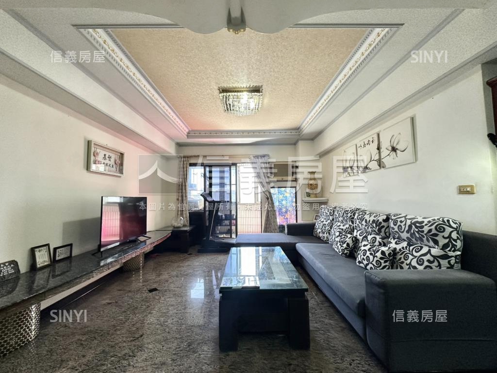 凹子底高樓景觀裝潢豪邸房屋室內格局與周邊環境