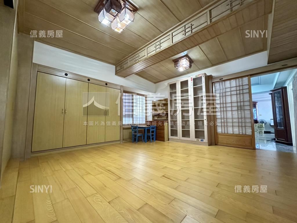 凹子底高樓景觀裝潢豪邸房屋室內格局與周邊環境