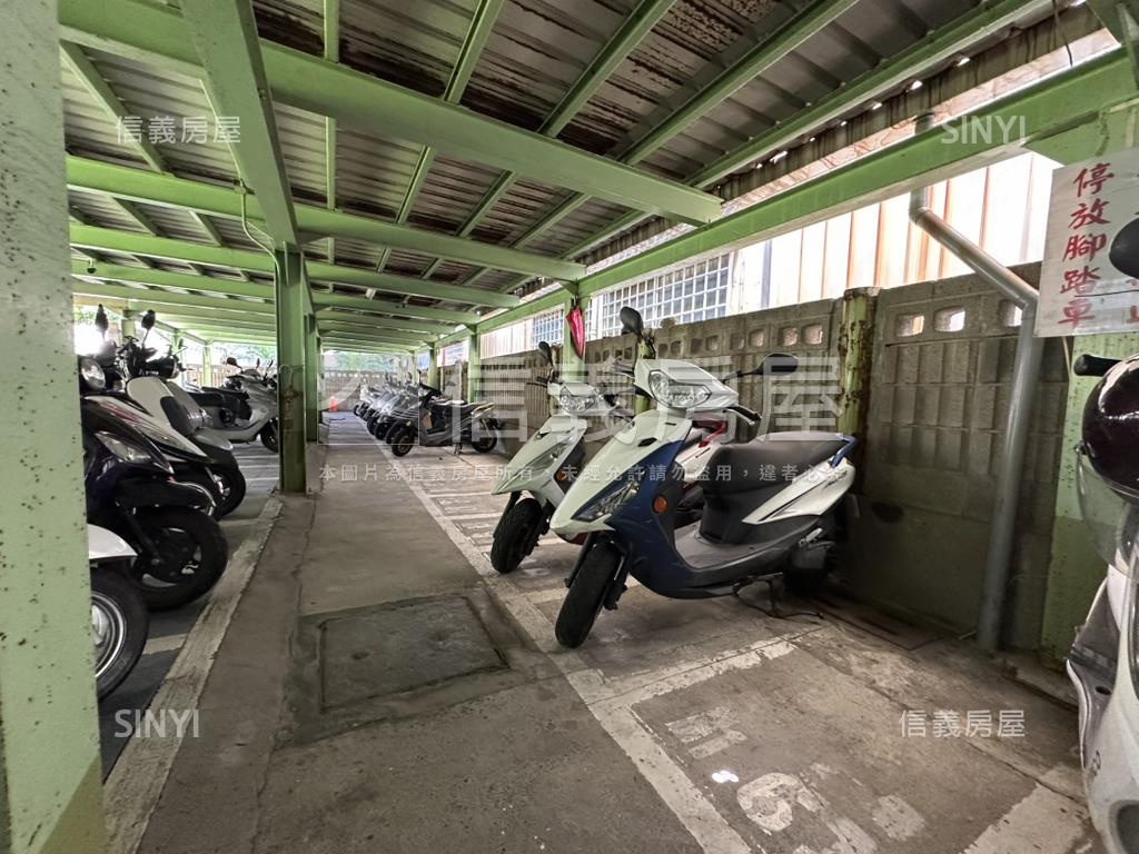 凹子底高樓景觀裝潢豪邸房屋室內格局與周邊環境