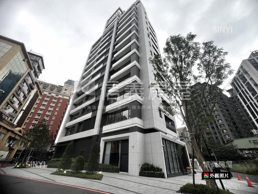 南京復興ＳＲＣ三房車位房屋室內格局與周邊環境