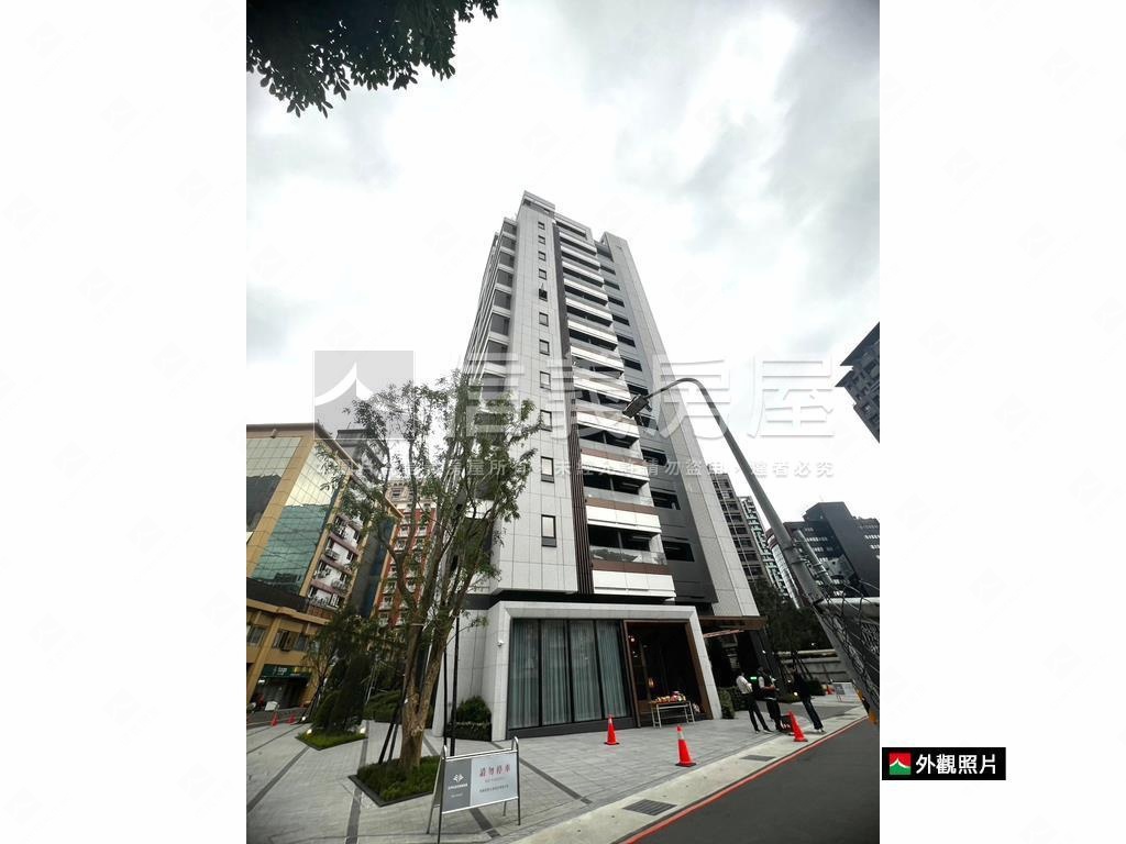 南京復興ＳＲＣ三房車位房屋室內格局與周邊環境