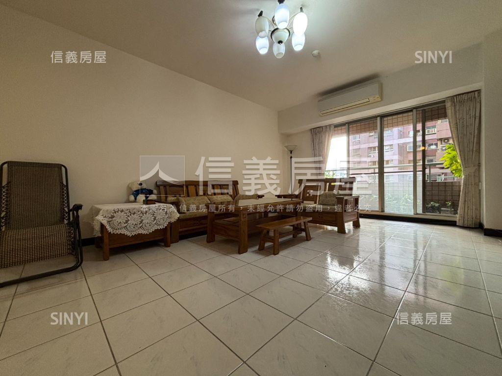 華清大四房房屋室內格局與周邊環境