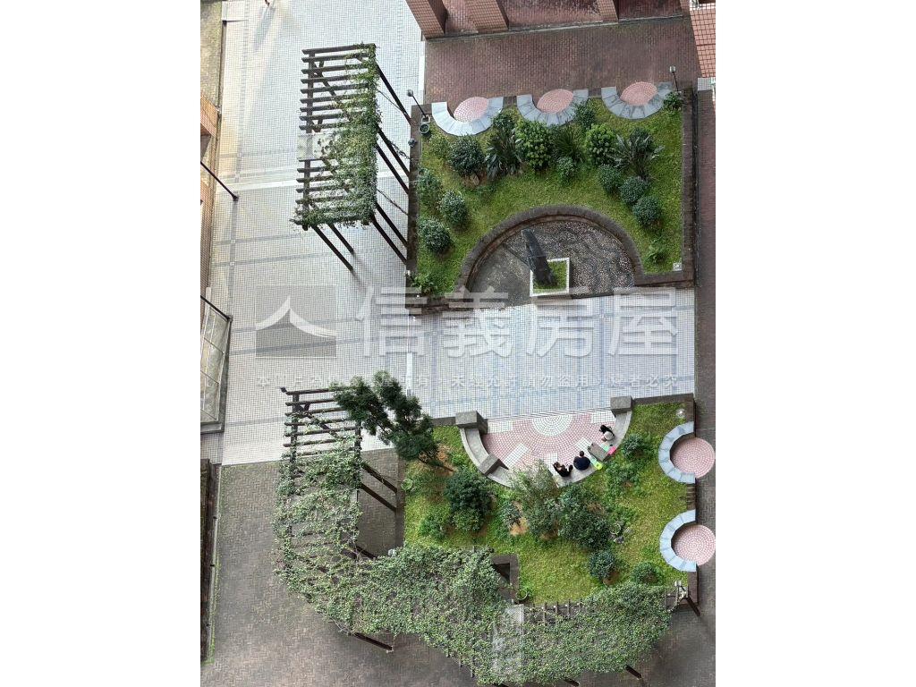 華清大四房房屋室內格局與周邊環境