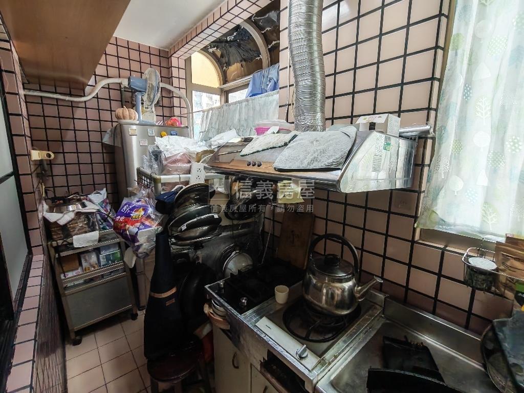 豪鎮２＋１美美靓靓宅房屋室內格局與周邊環境