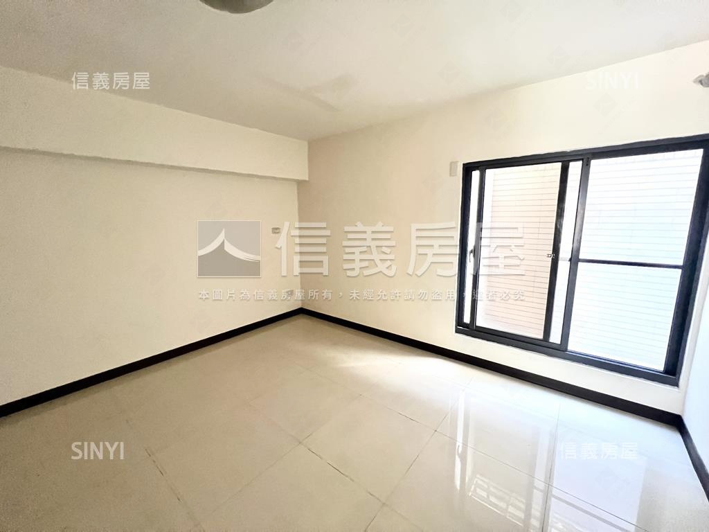 鄭子寮質感明亮車墅房屋室內格局與周邊環境