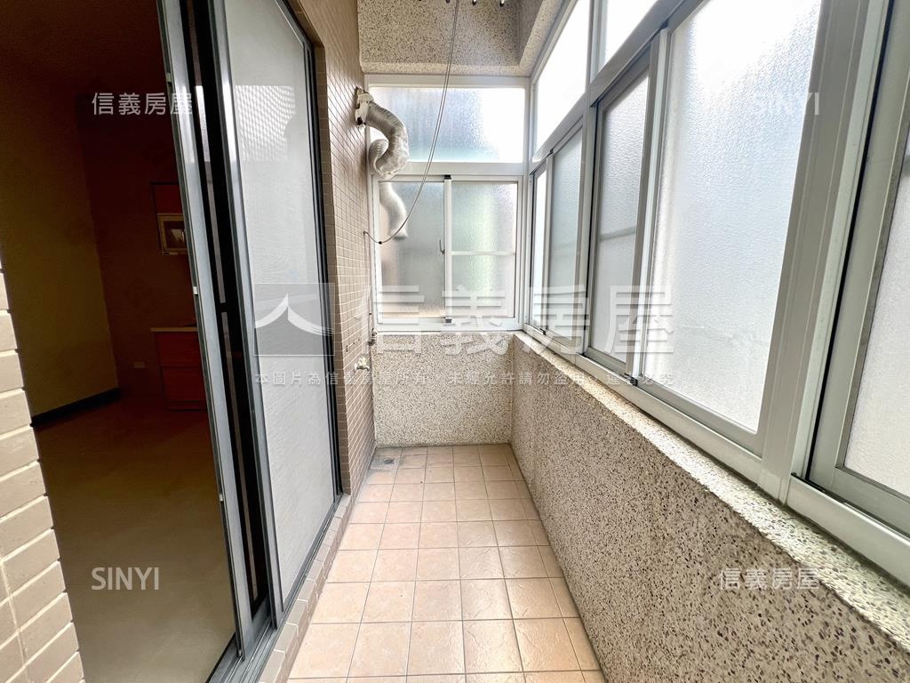 鄭子寮質感明亮車墅房屋室內格局與周邊環境