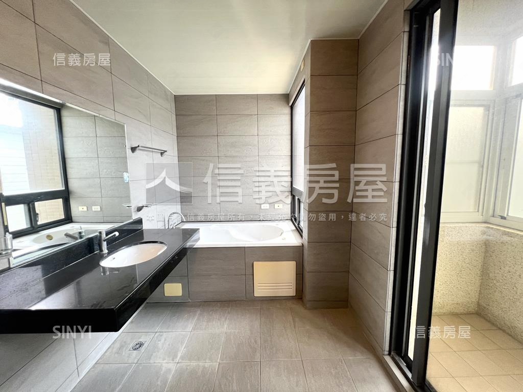 鄭子寮質感明亮車墅房屋室內格局與周邊環境