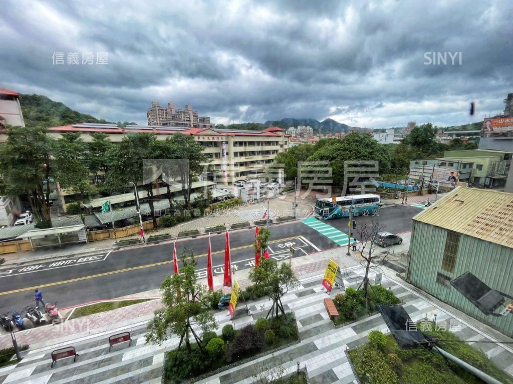 日進學Ａ１２－３房配車位房屋室內格局與周邊環境