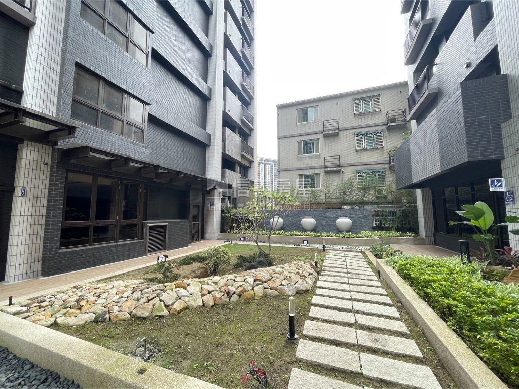 近青埔國中誠佳三房車位房屋室內格局與周邊環境