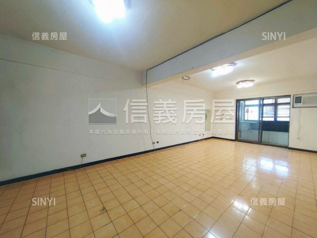 稀有釋出三房房屋室內格局與周邊環境