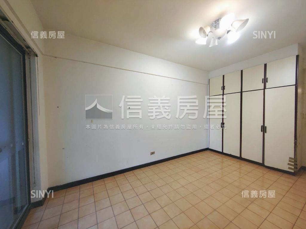 稀有釋出三房房屋室內格局與周邊環境