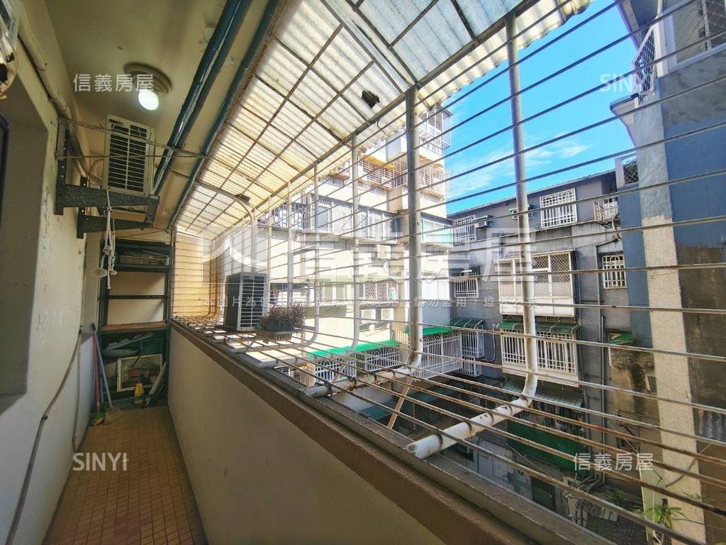 稀有釋出三房房屋室內格局與周邊環境