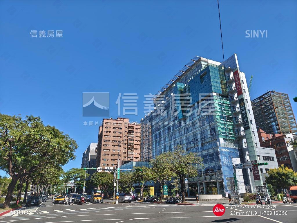 近捷運㊣介壽學區方正邊間房屋室內格局與周邊環境