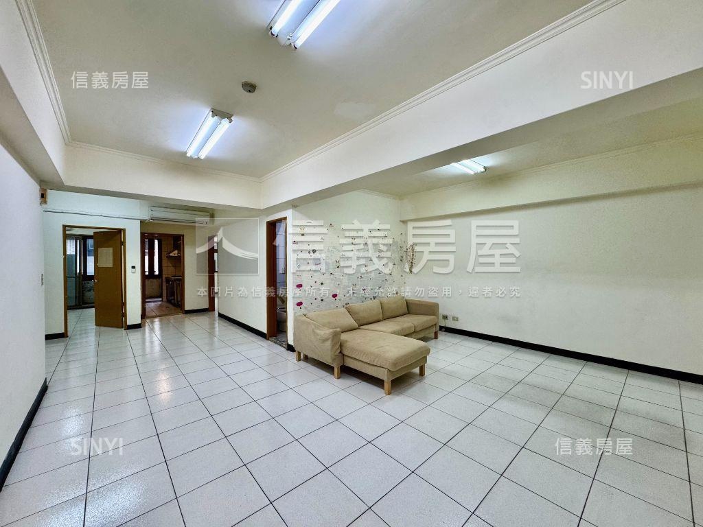 台北福第電梯兩房房屋室內格局與周邊環境