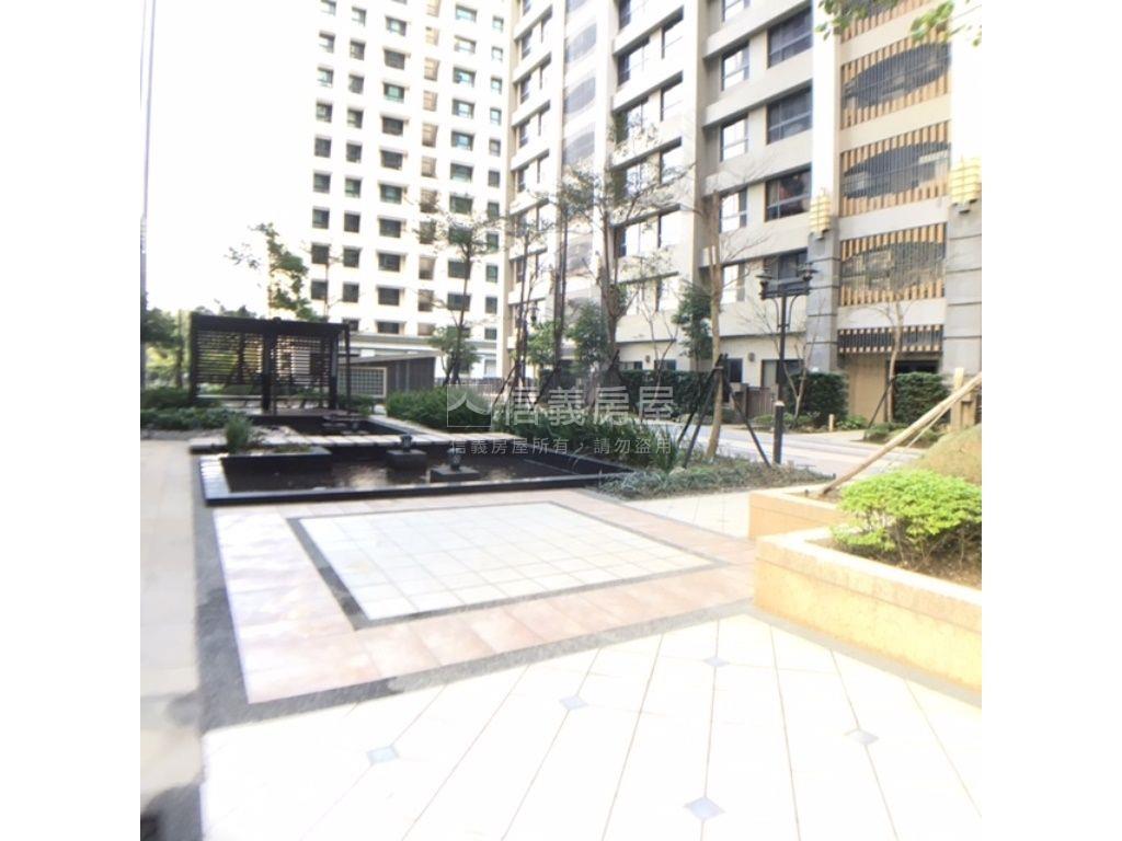 四季水樣頂樓優美景觀房屋室內格局與周邊環境