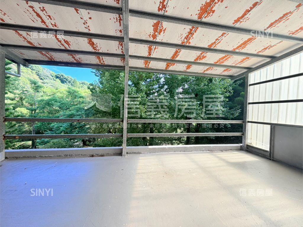 建業路美景透天房屋室內格局與周邊環境