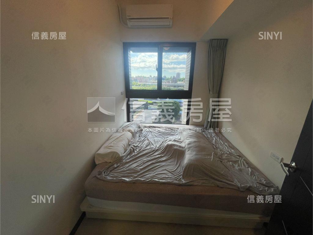專任央北河景２房車位房屋室內格局與周邊環境