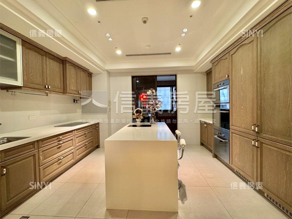 中悅皇苑・靜謐生活宅房屋室內格局與周邊環境