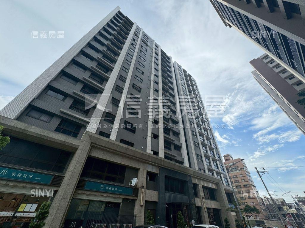 高樓景觀三房車位房屋室內格局與周邊環境