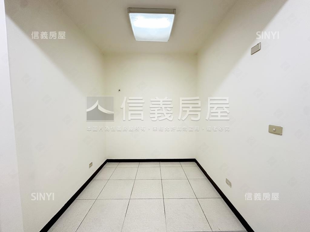 精華板橋民族路大空間房屋室內格局與周邊環境