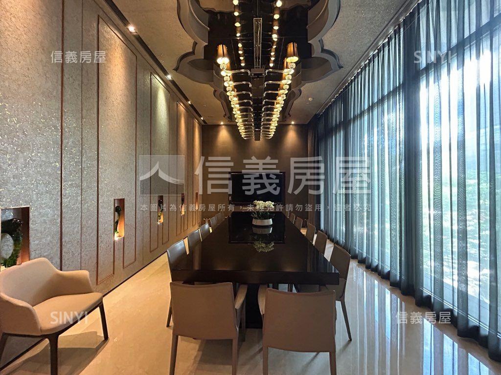 七期帝寶高樓豪邸雙平車位房屋室內格局與周邊環境