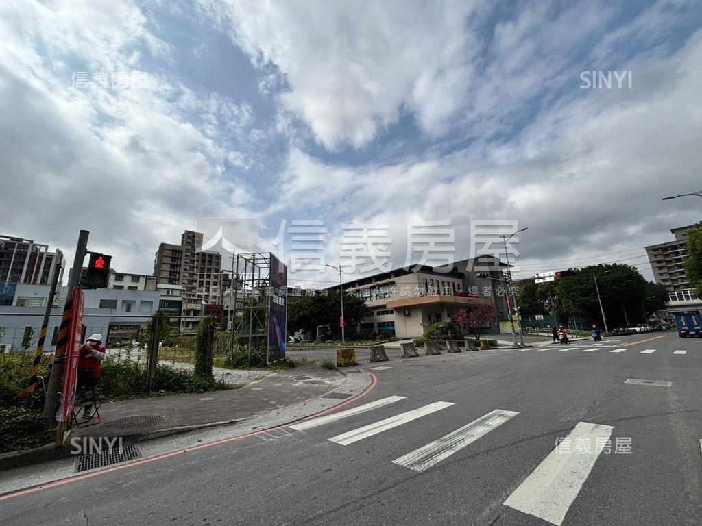 德友植仁舒適兩房車位房屋室內格局與周邊環境