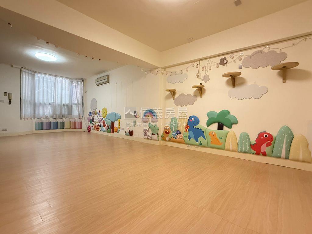 七期潮洋公園旁雙車別墅房屋室內格局與周邊環境