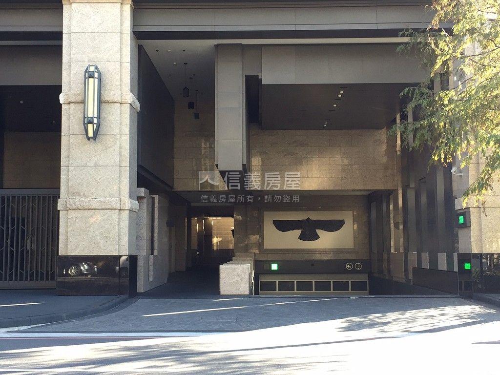 擁抱文心森林樹海★名人硯房屋室內格局與周邊環境