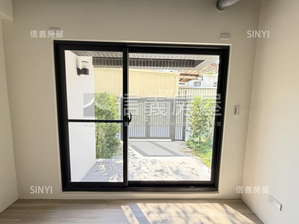 １２淳四房雙車位Ａ房屋室內格局與周邊環境