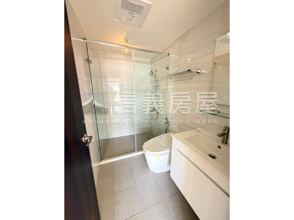 １２淳四房雙車位Ａ房屋室內格局與周邊環境